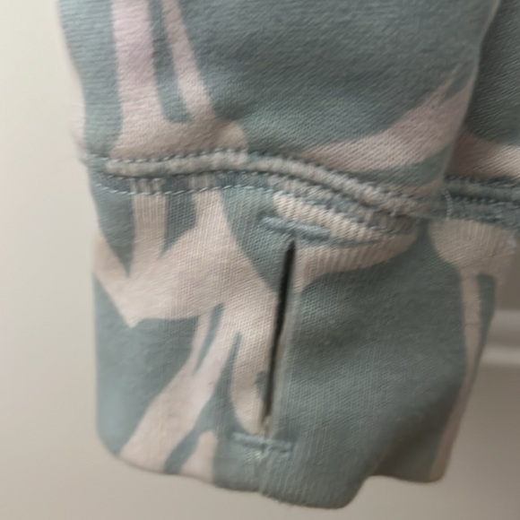 Sweatshirt - Picture 2 of 3